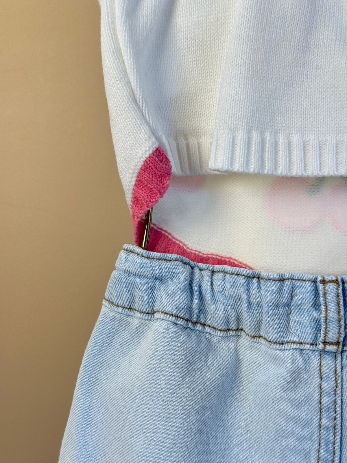 Conjunto Infantil Blusa Infantil Tricot Cerejas e  Shorts Jeans Com Pingente - Momi