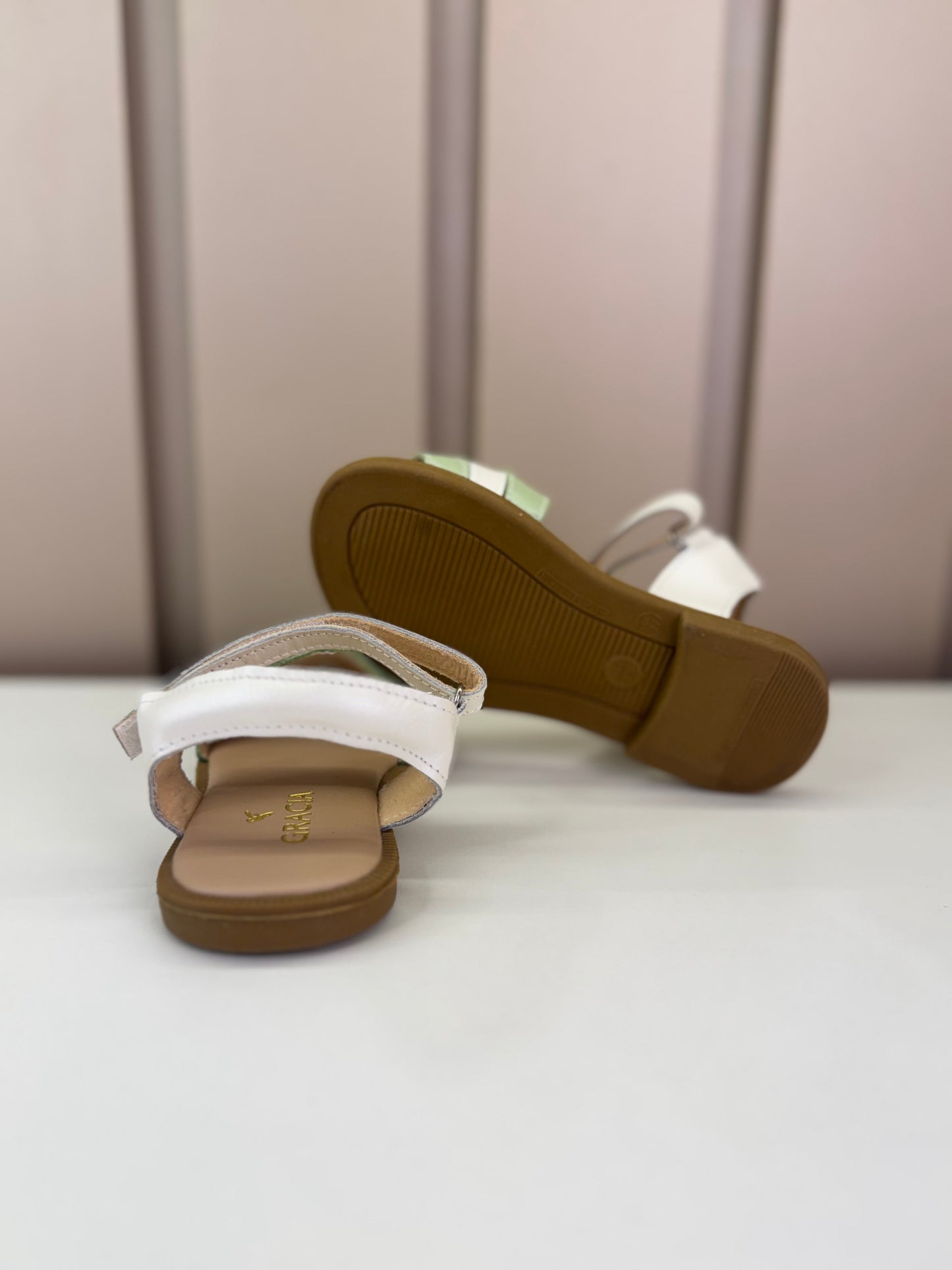Sandália Infantil Flor Kiwi Branca Perolada - Gracia