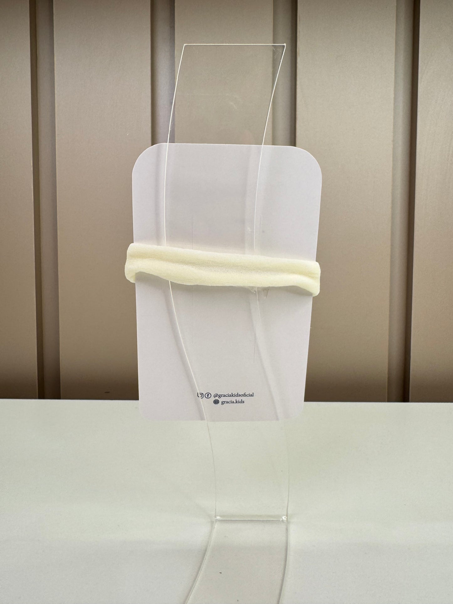 Faixinha Bebê  Laço Bordado Com Pérolas  Off White - Roana