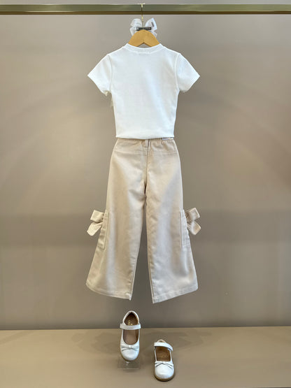 Conjunto Infantil Camiseta Off White Lacinho Tule e Calça Wide Leg Cargo Bege - Gabriela Aquarela