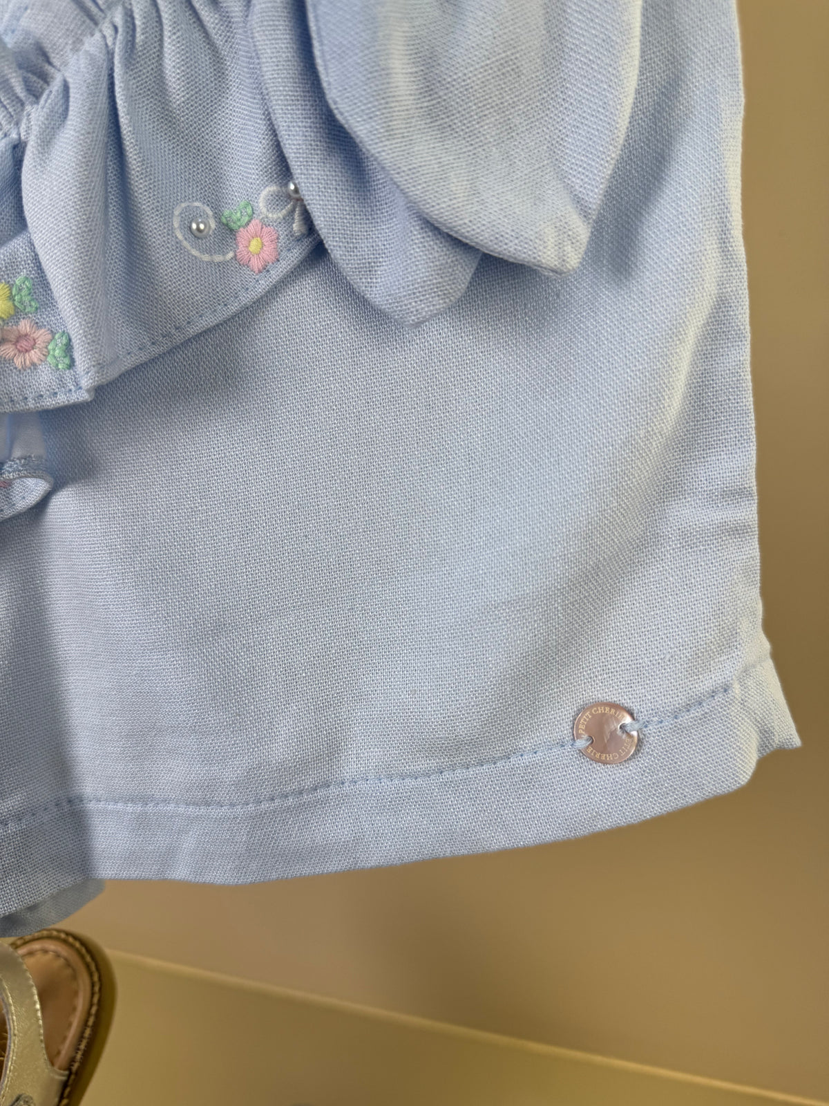 Conjunto Infantil Blusa Linho Bordada Flores e Shorts Bordado Flores - Petit Cherie
