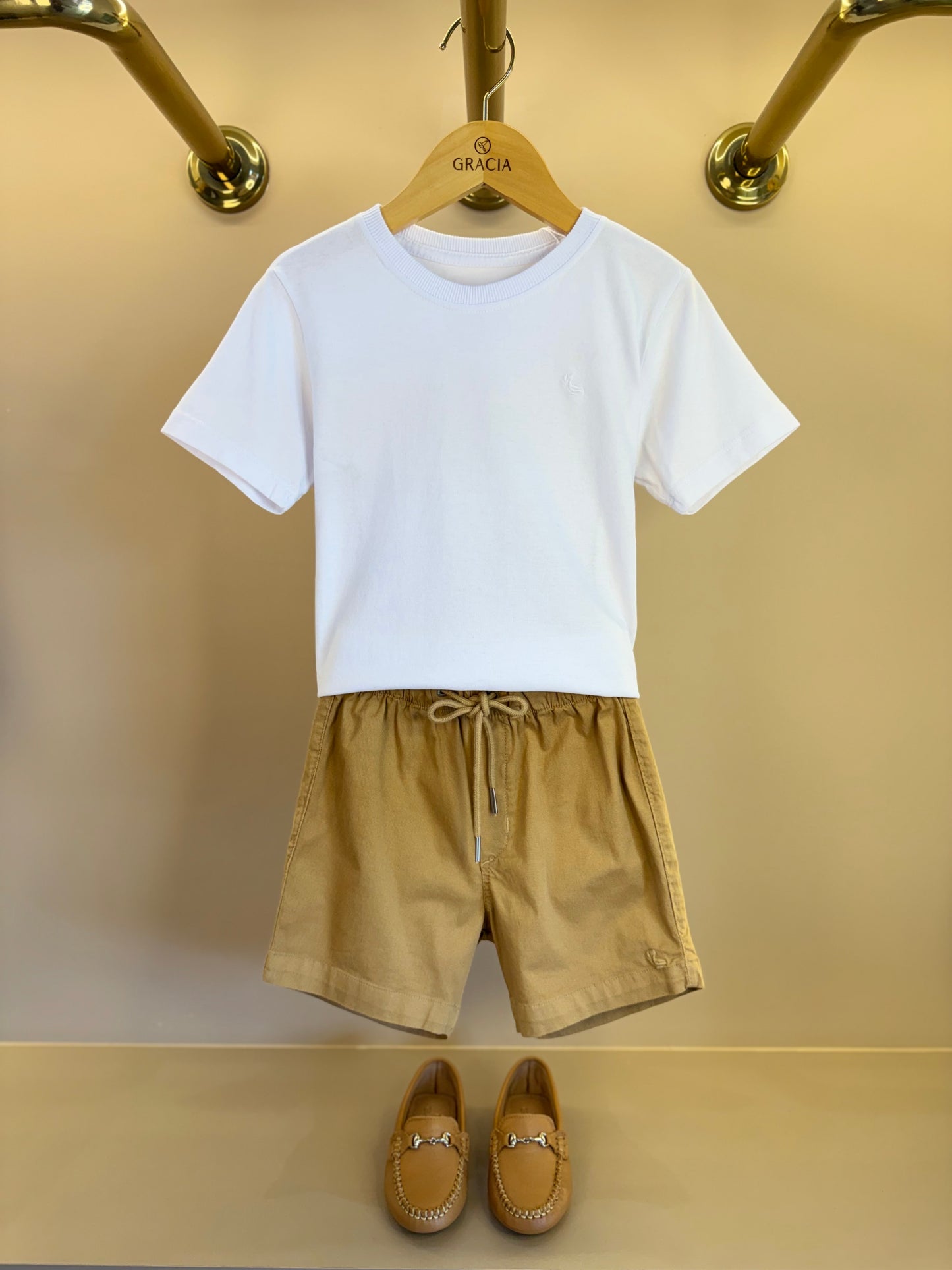 Conjunto Infantil Camiseta Branca e Shorts Bege - Dudes