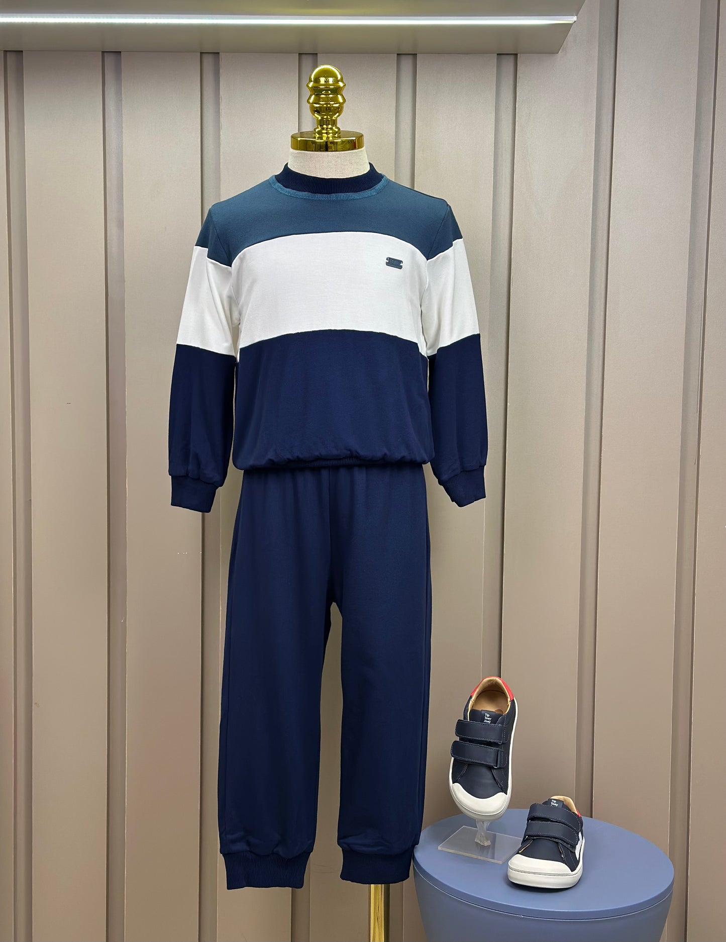 Conjunto Infantil Moletinho Viscose Blusa Recortes e Calça Lisa - Beabá
