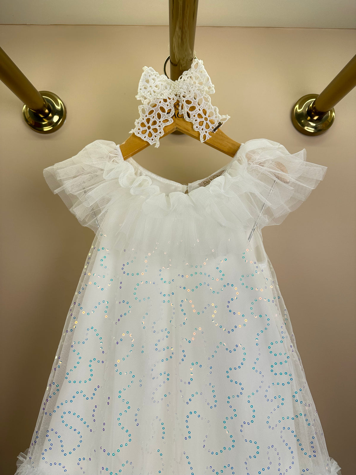 Vestido Infantil Trapézio Tule Bordado Paeté Off White - Petit Cherie