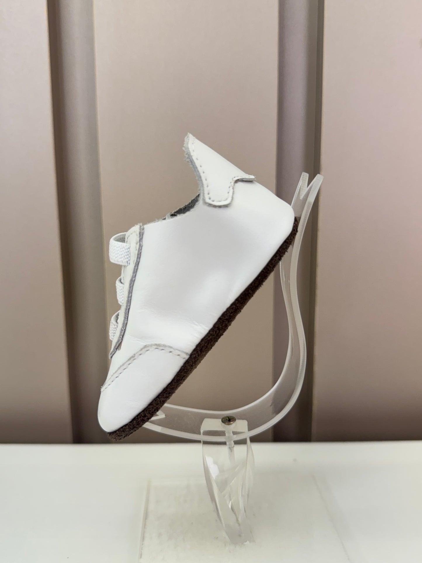 Sapato Bebê Couro Bola Branco - Petit Cheval