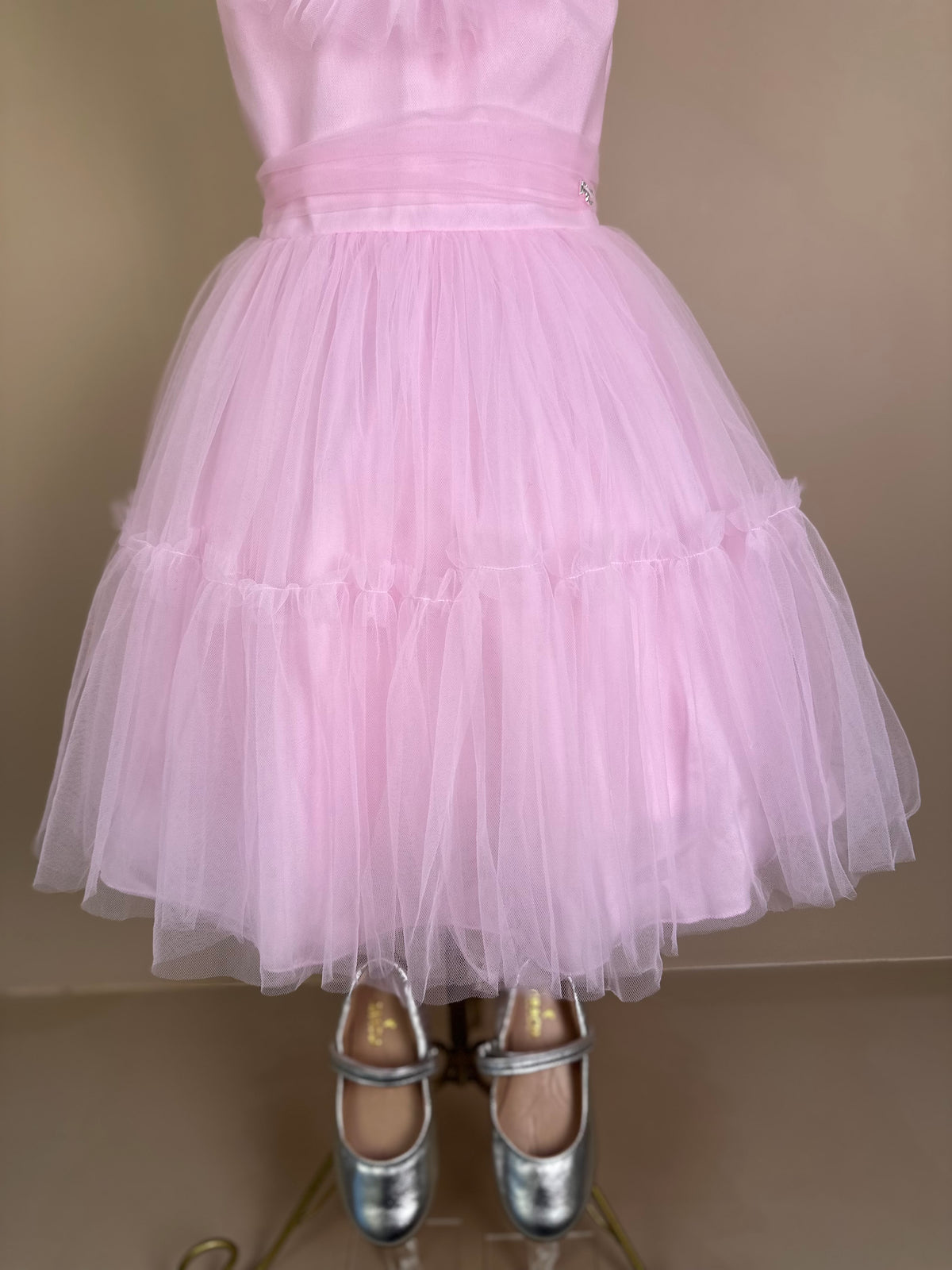 Vestido Infantil Gola Bordada Em Tule Rosa - Petit Cherie