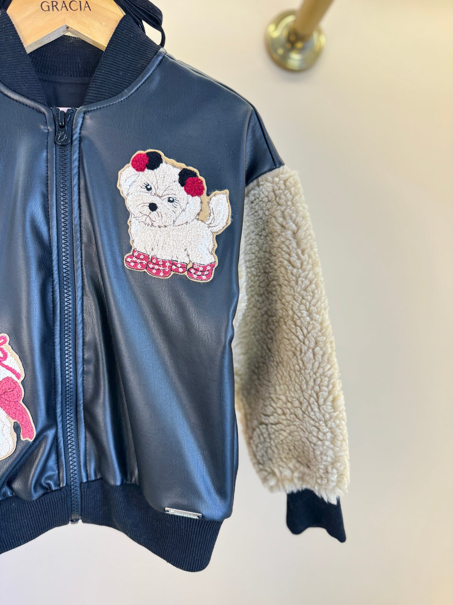 Jaqueta Infantil Patches Couro e Pele Carneirinhos Preta  -Pituchinhus