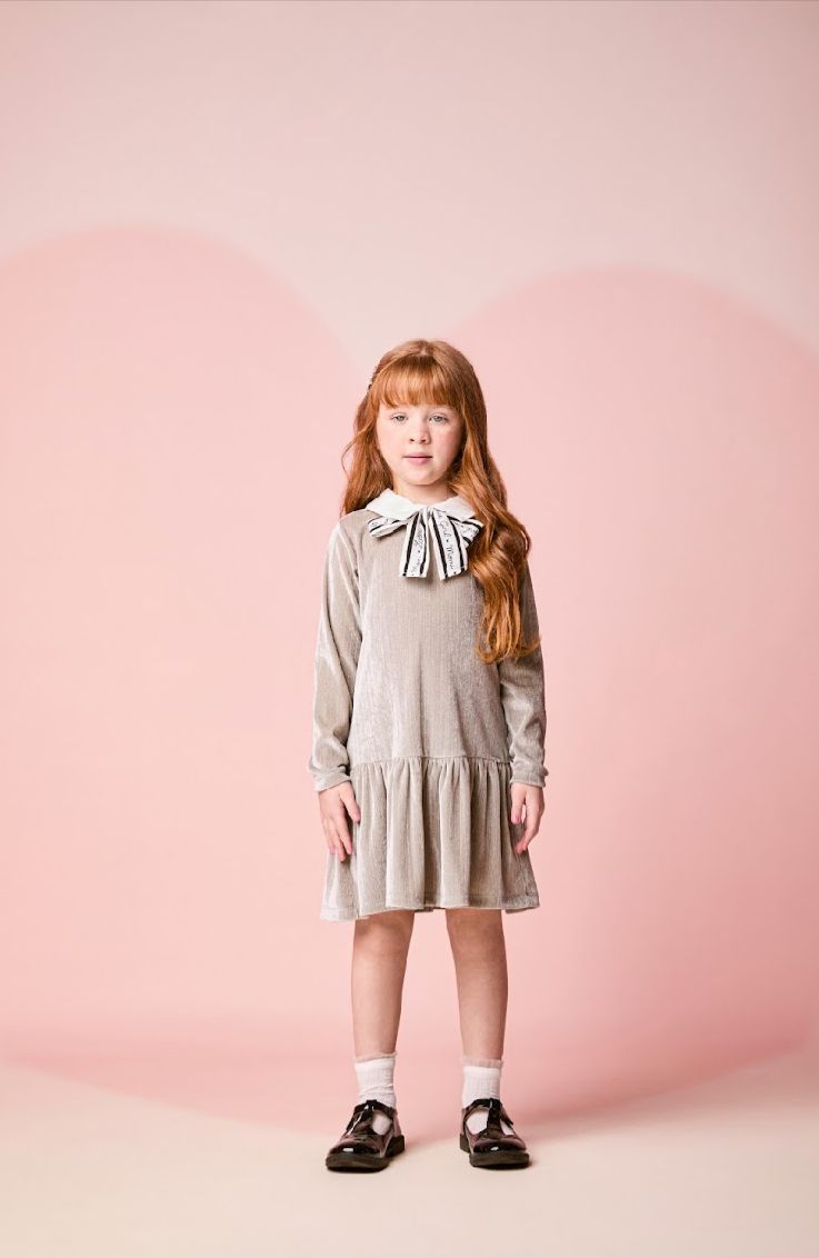 Vestido Infantil Gola Laço Plush Prata - Momi