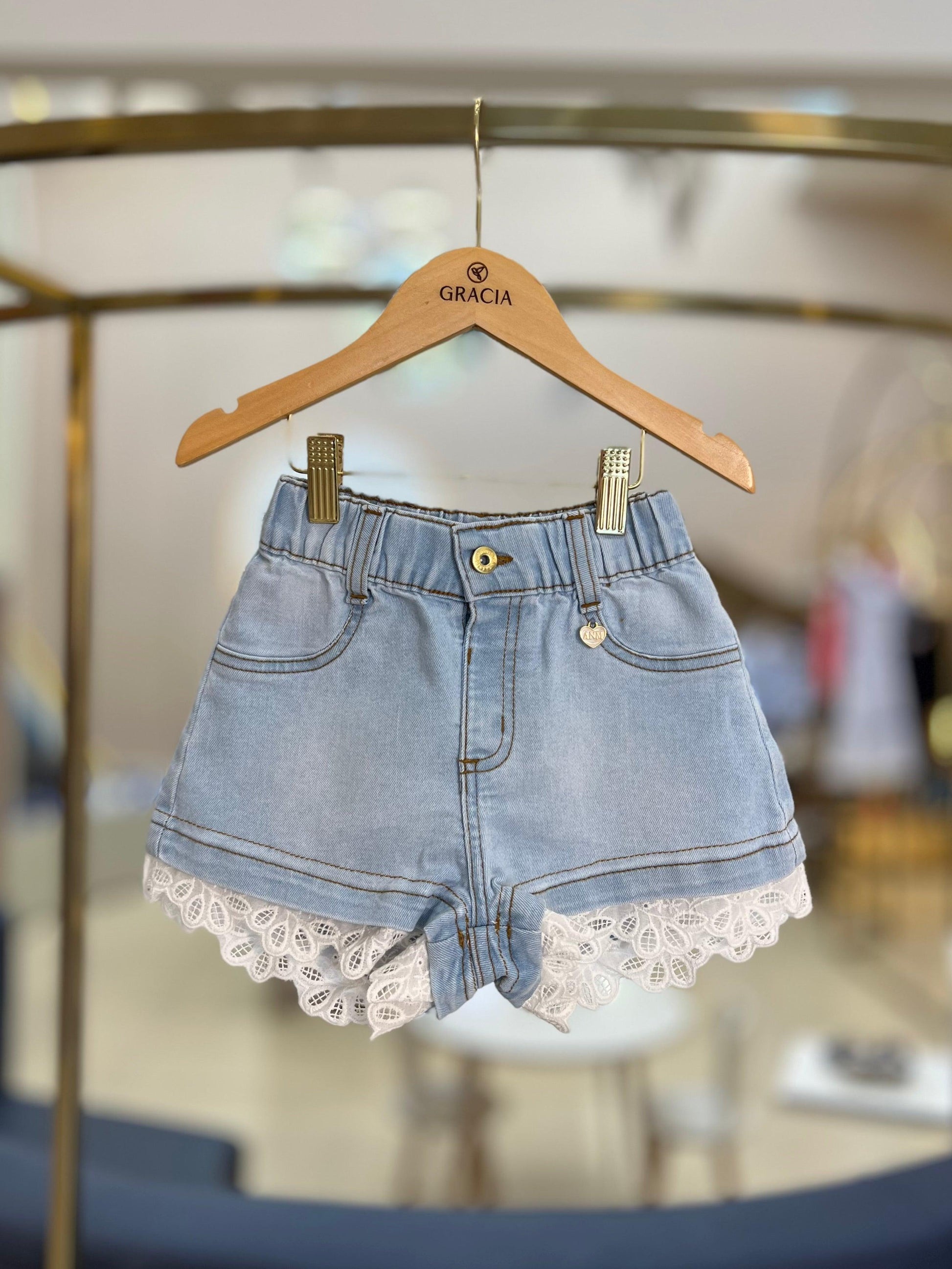 Shorts Jeans com Renda - Animê - Gracia