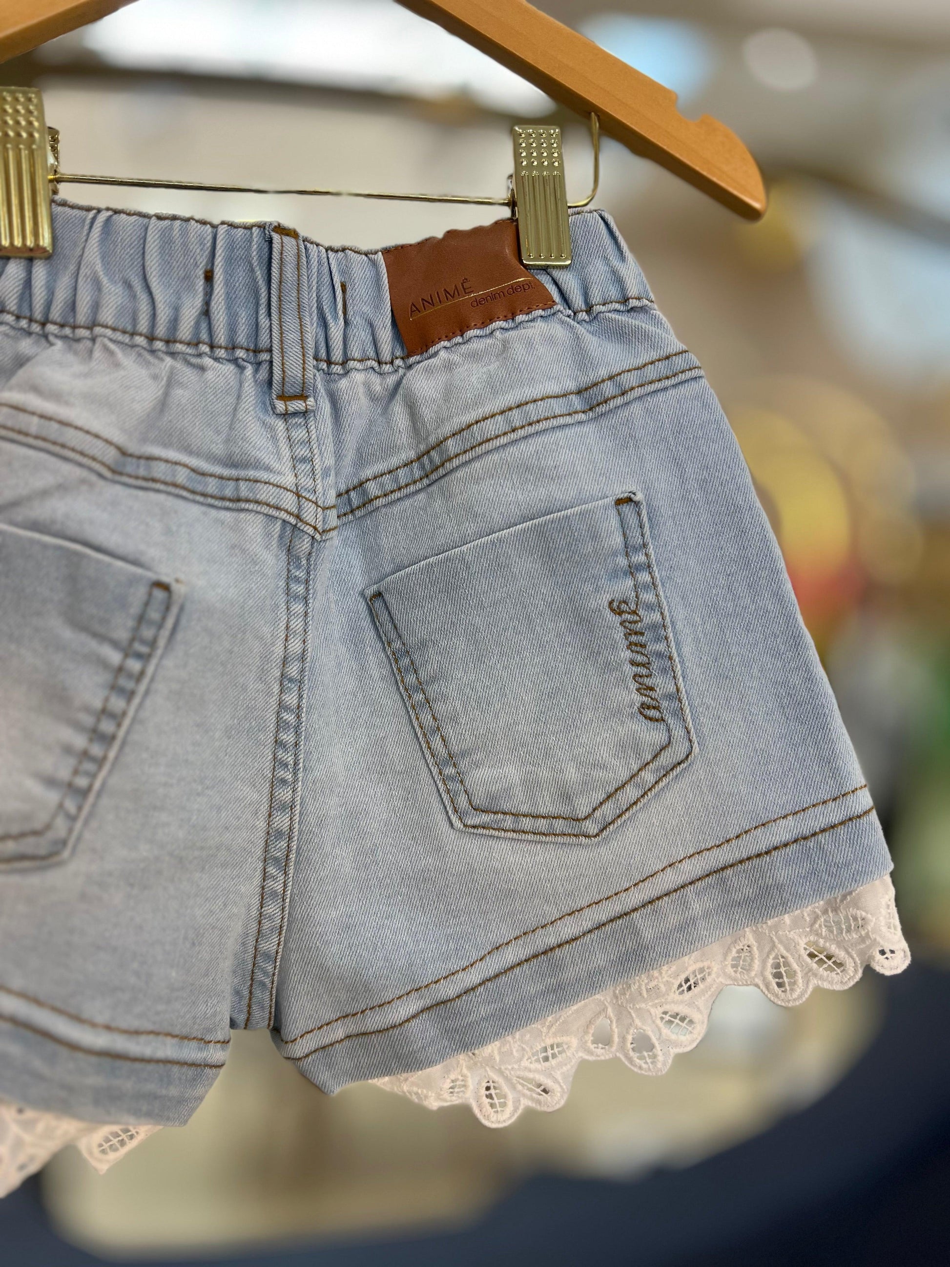 Shorts Jeans com Renda - Animê - Gracia