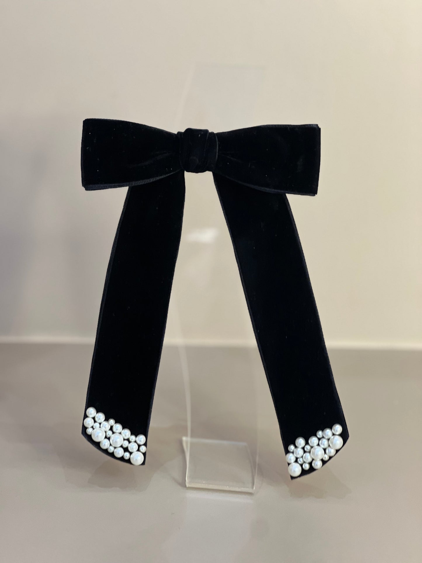 Laço Infantil de Veludo com Pérolas Luxo - Gracia