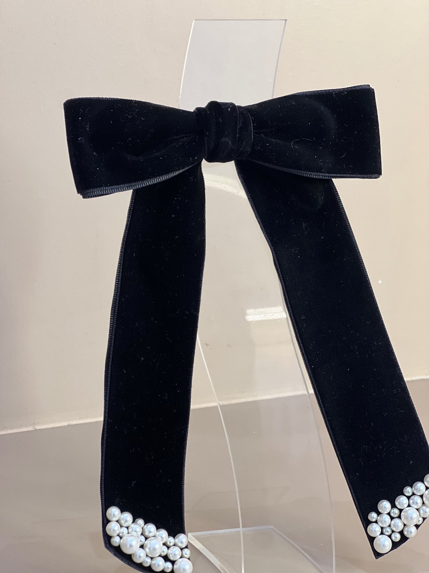 Laço Infantil de Veludo com Pérolas Luxo - Gracia