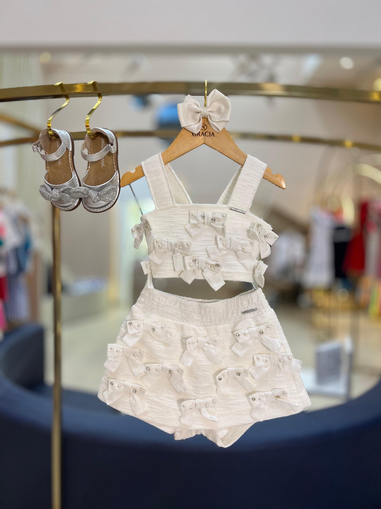 Blusa Cropped Bouclé Multi-Laços Bordados - Gracia