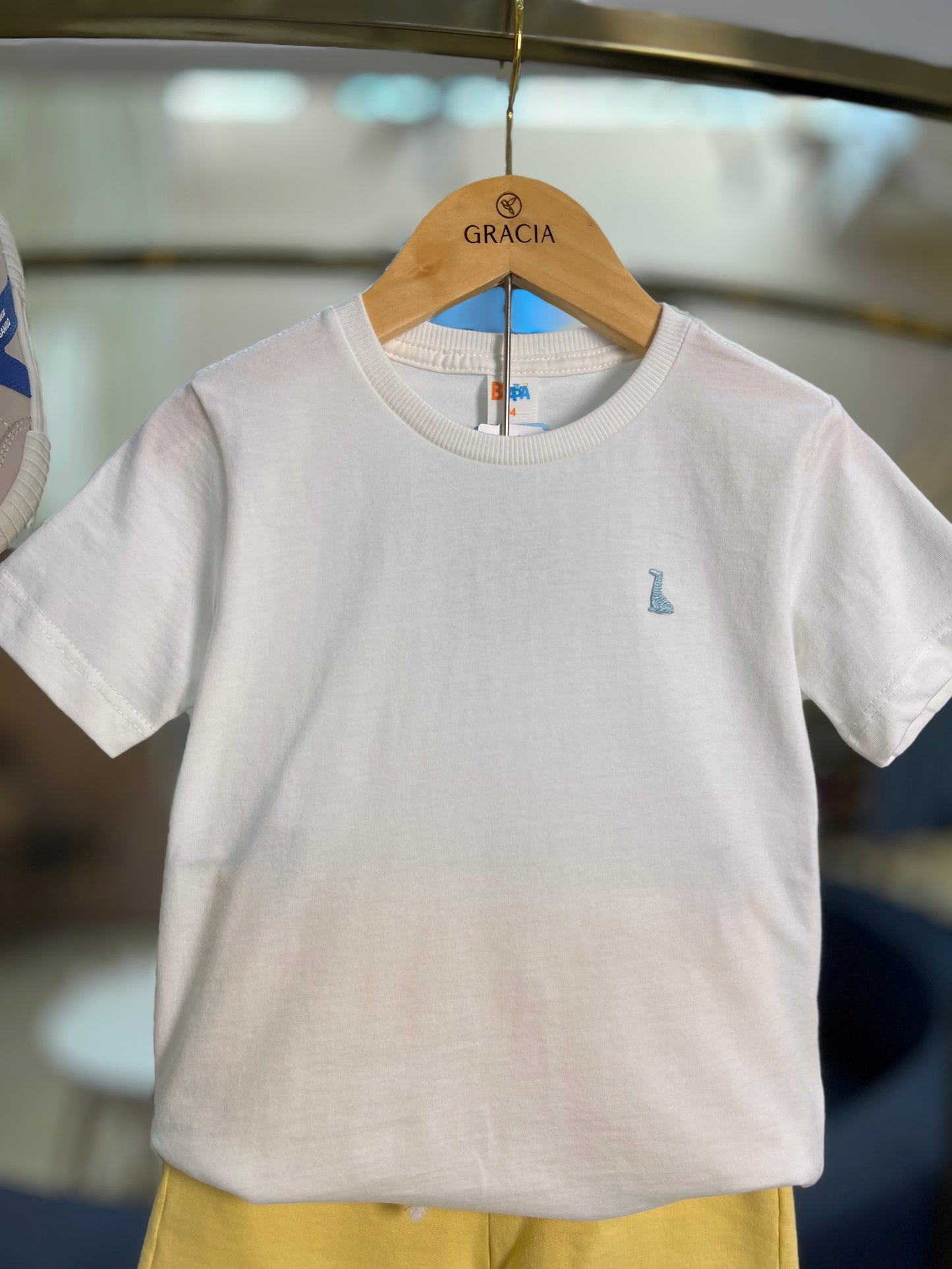 Conjunto Infantil Camiseta Beach e Bermuda Amarela