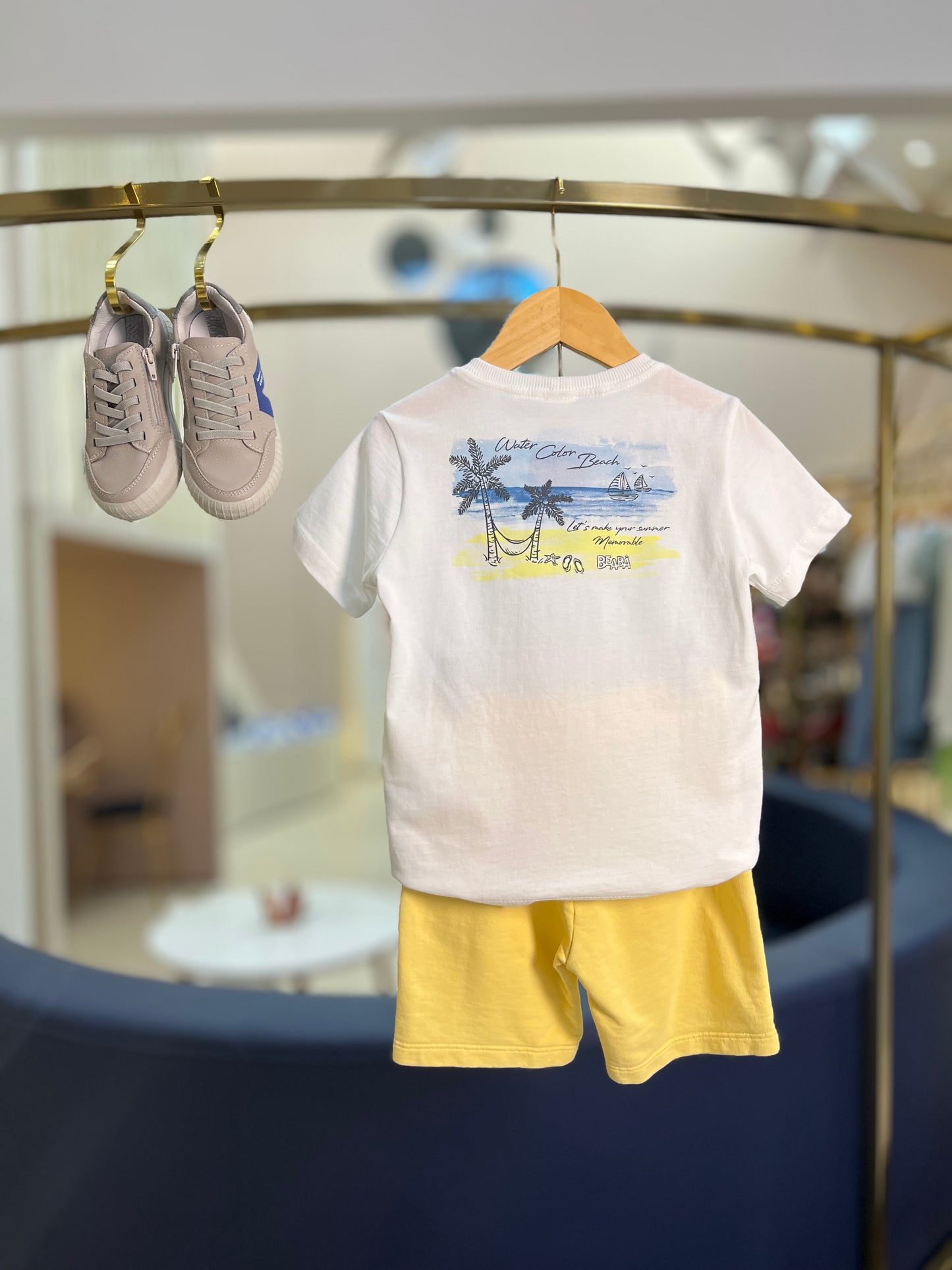 Conjunto Infantil Camiseta Beach e Bermuda Amarela