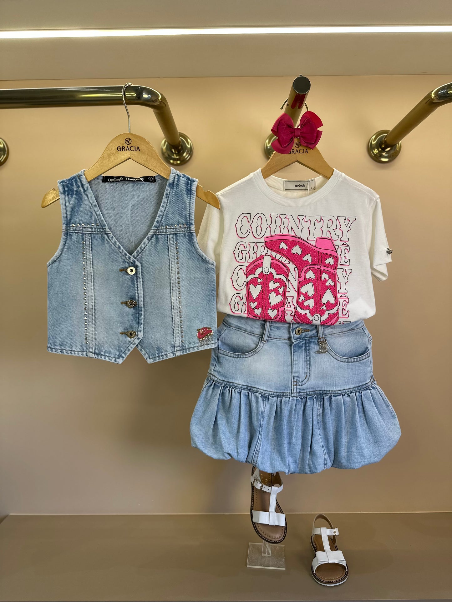 Conjunto Infantil Jeans Blusa Country, Colete Bota e Saia Balonê - Animê