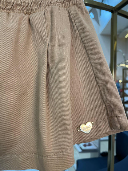 Shorts-saia com Pregas Toffee - Momi - Gracia