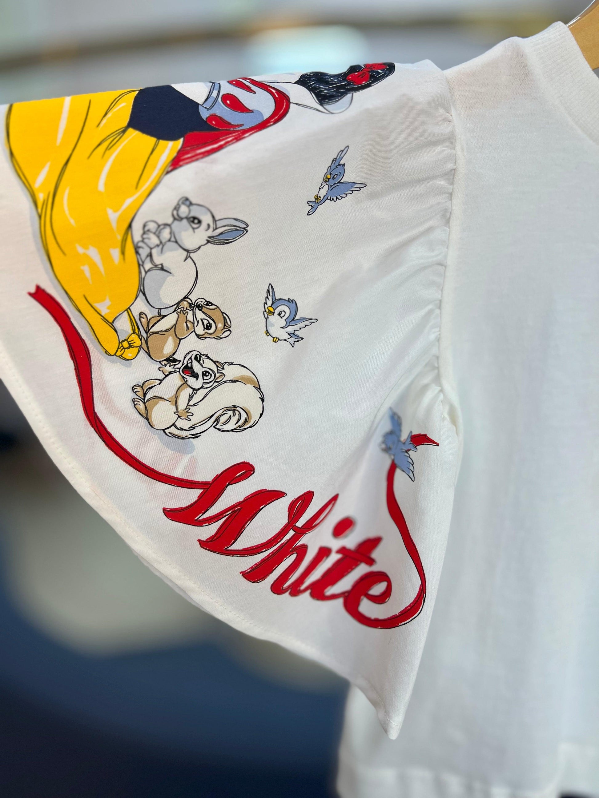 Blusa Mangas Amplas Branca de Neve - Animê - Gracia