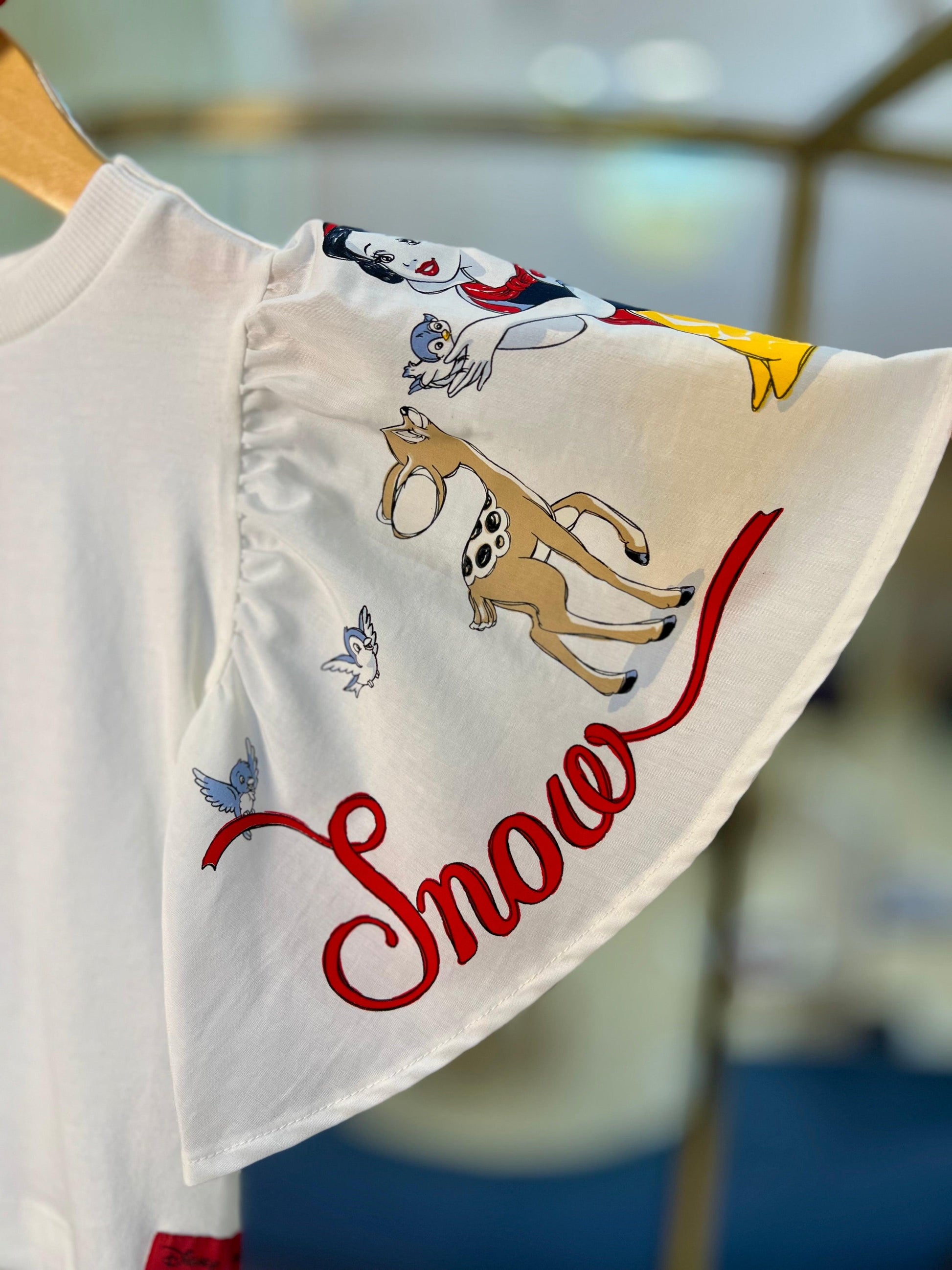 Blusa Mangas Amplas Branca de Neve - Animê - Gracia