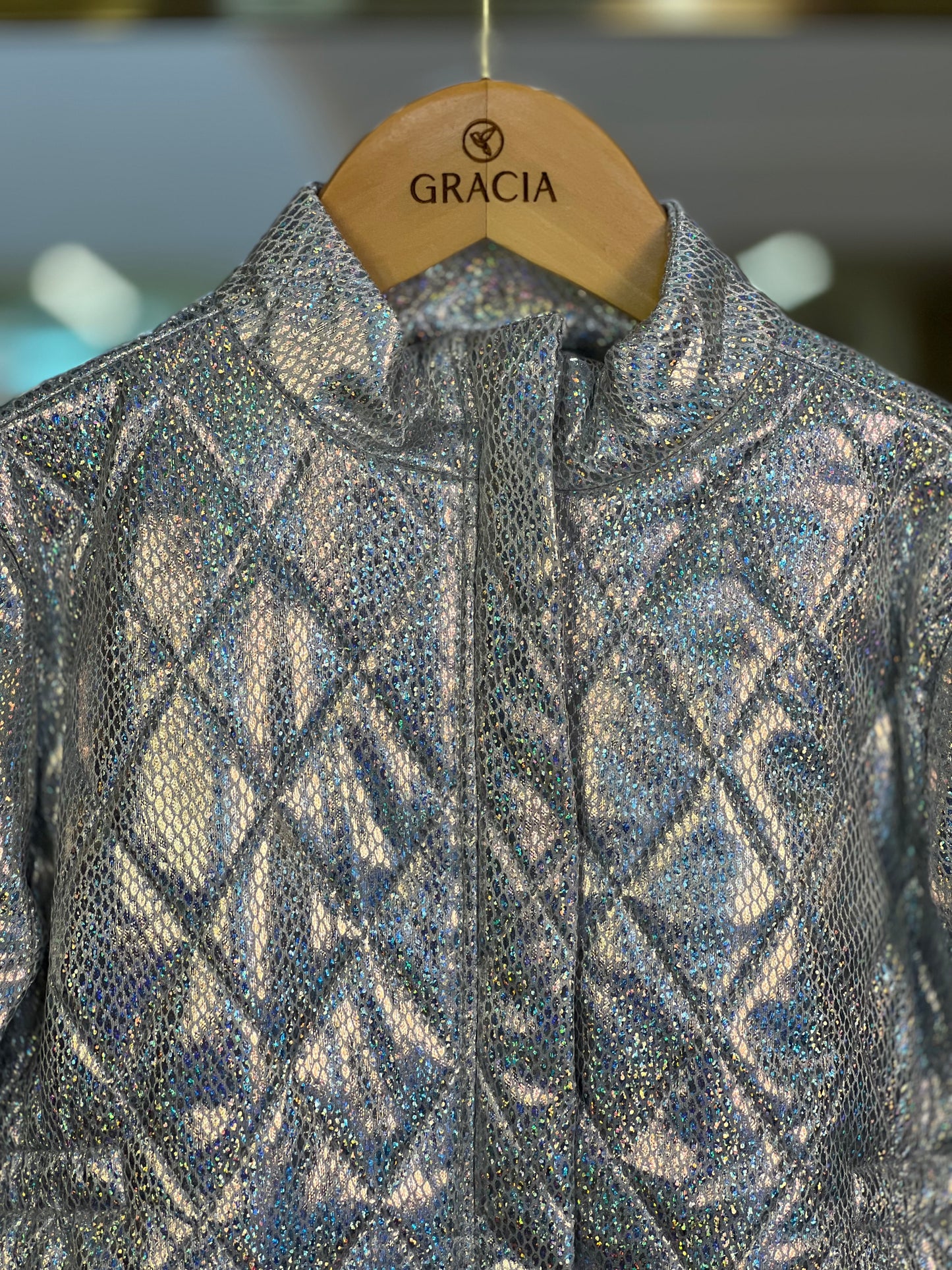Jaqueta Puffer Metalizada - Animê - Gracia