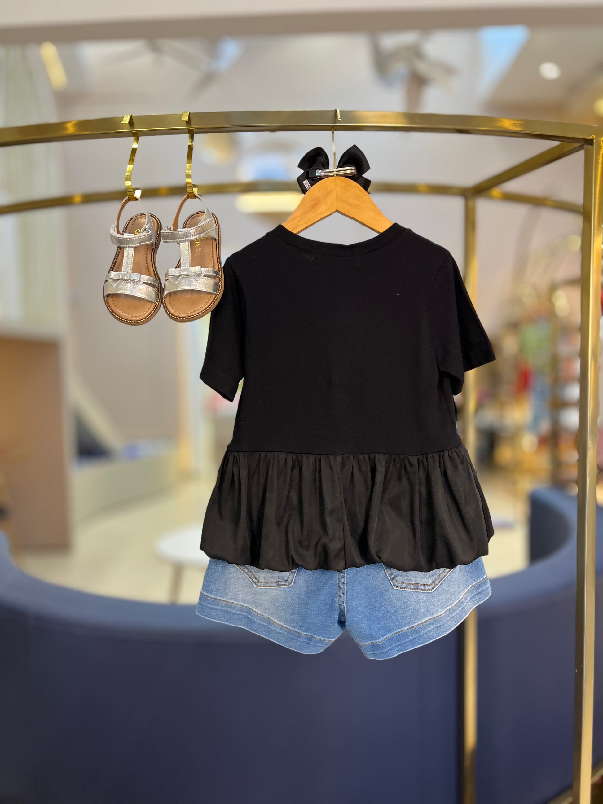 Conjunto Blusa Peplum - Animê & Shorts Jeans com Laço de Veludo - Animê - Gracia
