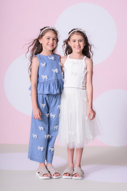 Conjunto Infantil Blusa Babado e Calça Jeans Lacinhos Bordados - Pituchinhus