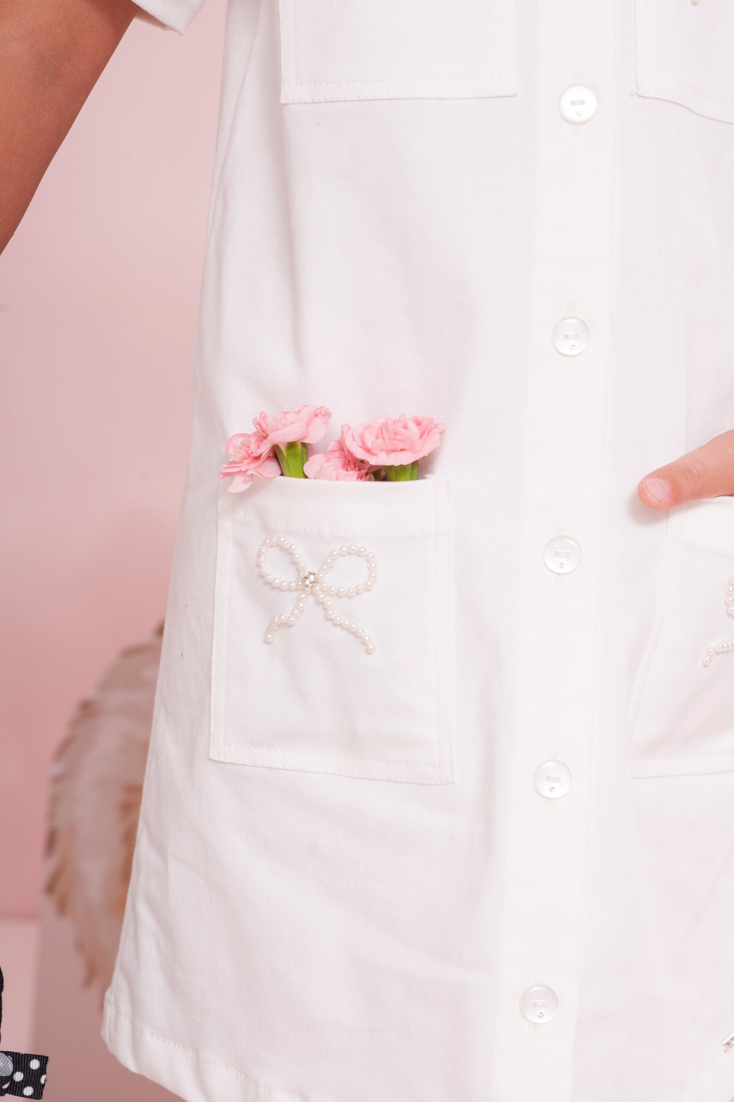Vestido Infantil Sarja Bolsos Lacinhos Bordados Off White - Pituchinhus