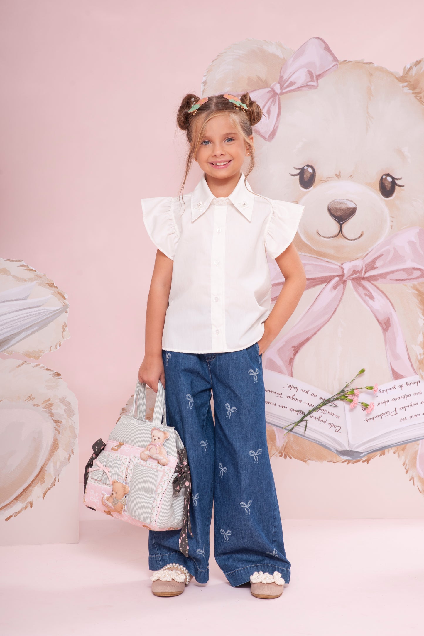 Conjuto Infantil Camisa Algodão Lacinhos Bordados e Calça Jeans - Pituchinhus