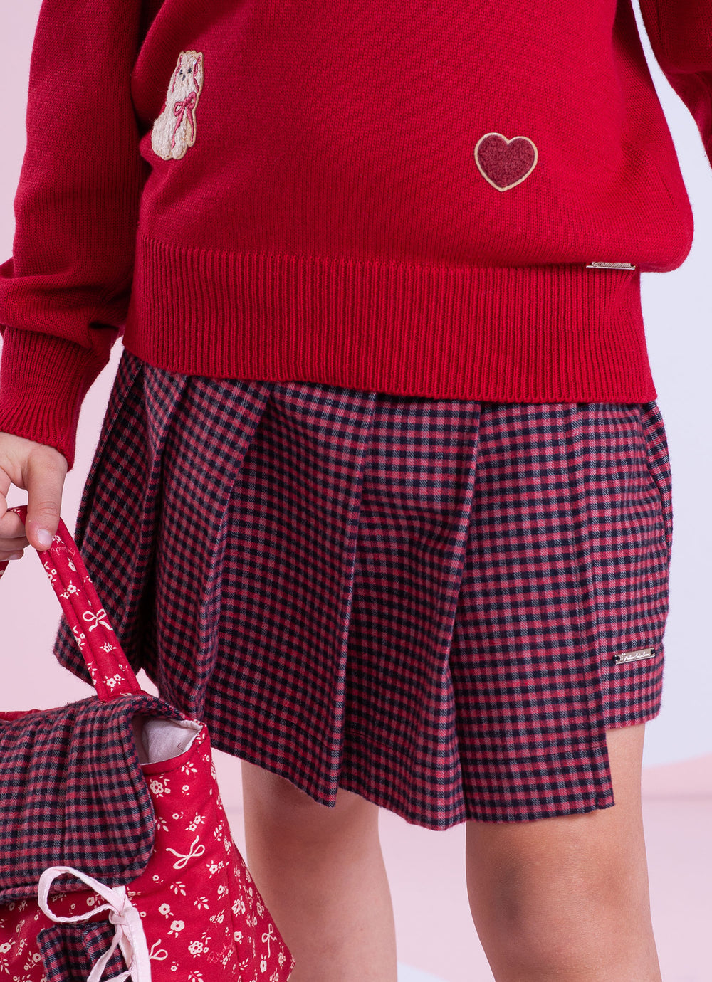 Conjunto Infantil Blusa Tricot Patches Cachorrinhos e Saia-shorts Xadrez Pregas - Pituchinhus