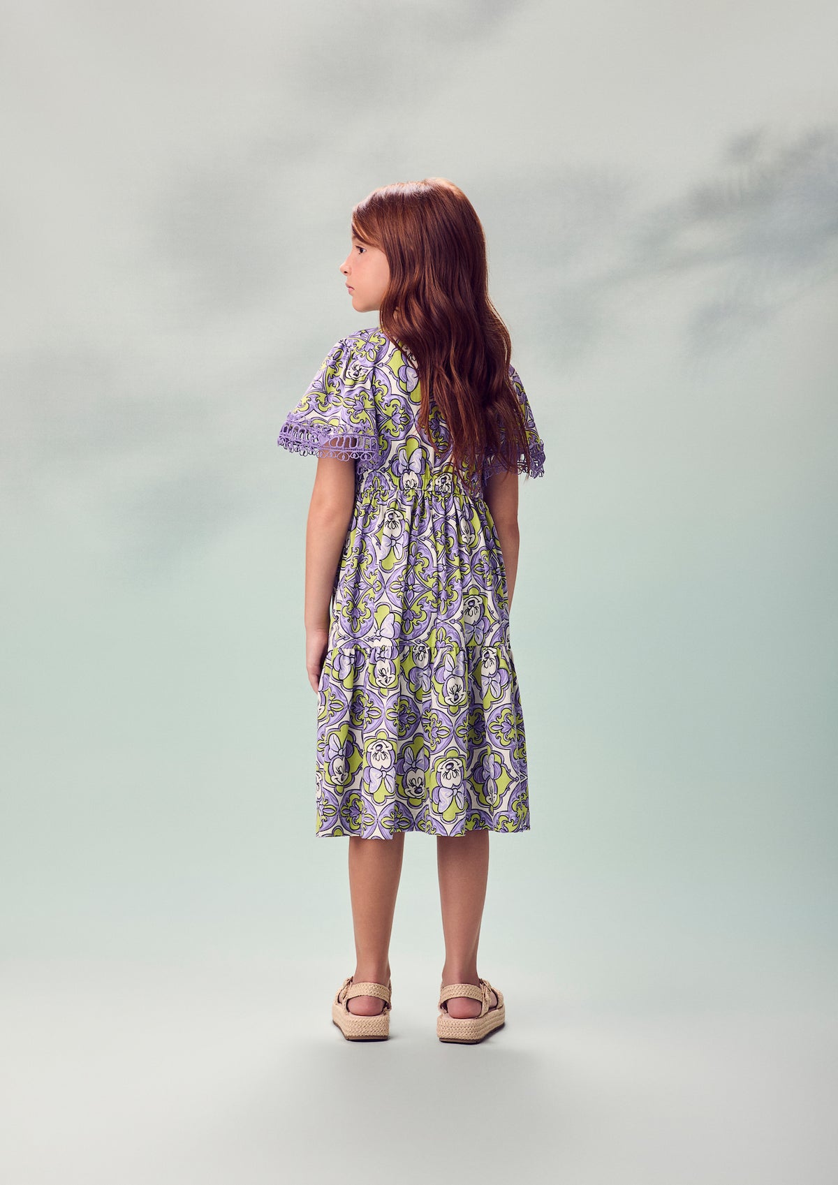 Vestido Infantil Minnie Mouse Flores e Arabescos Lilás - Animê