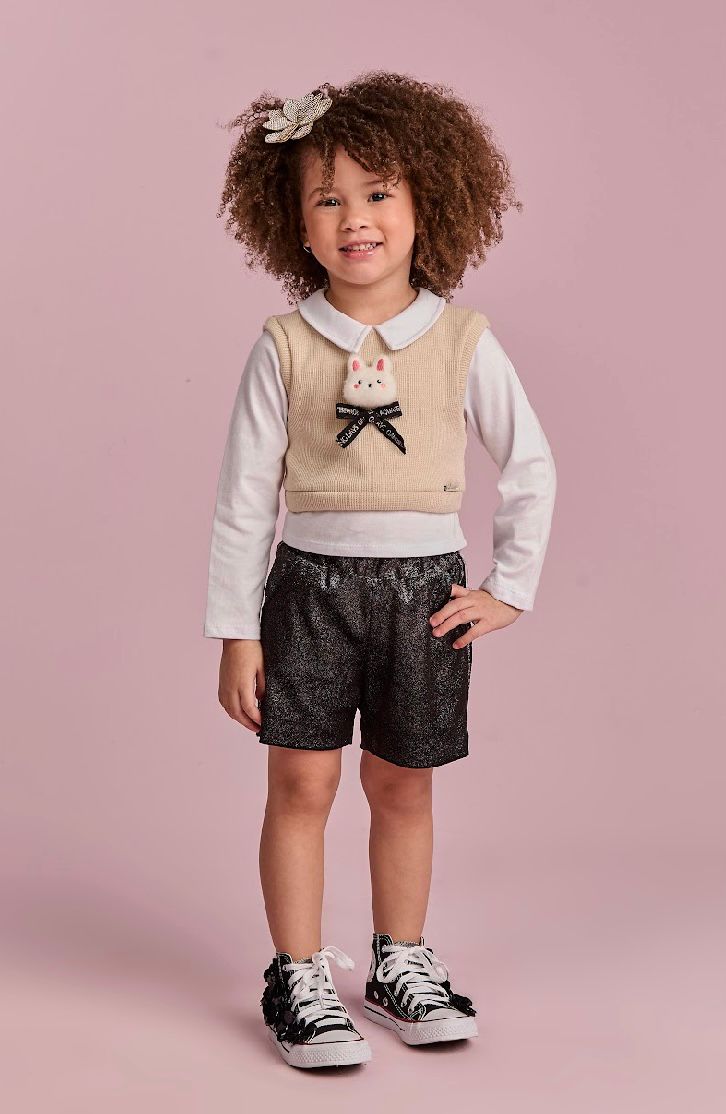 Conjunto Infantil Short  Preto Com Brilho E Pullover Tricot Com Falsa Camisa Bege- Gabriela Aquarela