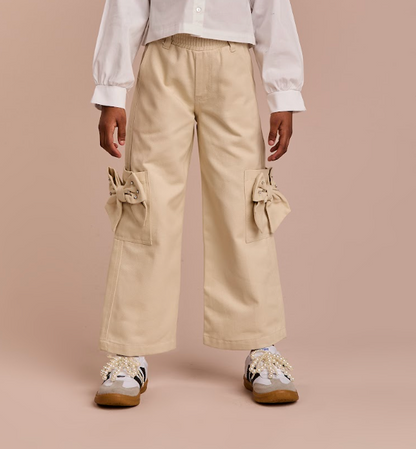 Calça Infantil Wide Leg Cargo Sarja Laços Bege - Gabriela Aquarela