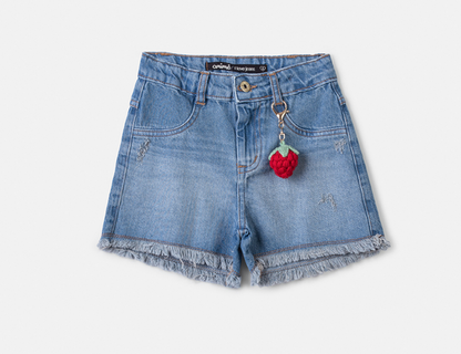 Conjunto Infantil Blusa de Tricot Off White com Listras Vermelhas e Morangos Short Jeans  Chaveiro de Frutinha – Animê