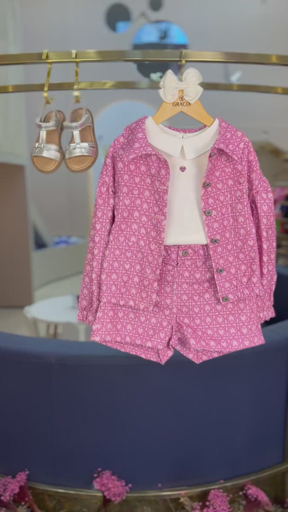 Conjunto Infantil Jaqueta, Blusa e Bermuda Corações Trancados - Animê