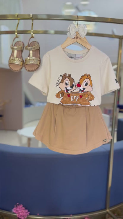 Shorts-saia com Pregas Toffee - Momi