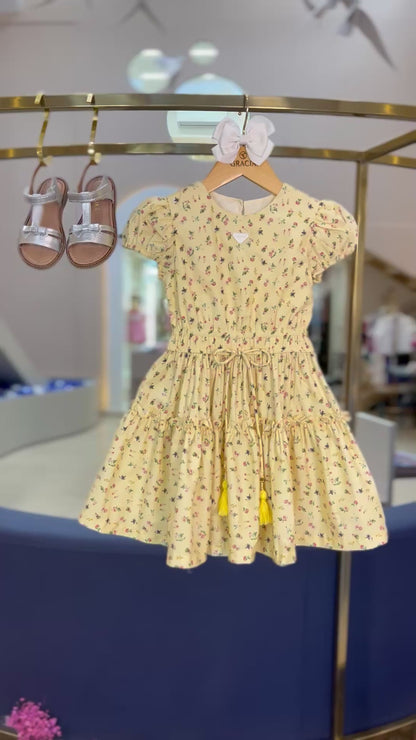 Vestido Bebê de Algodão Estampa Floral Amarelo - Um Mais Um