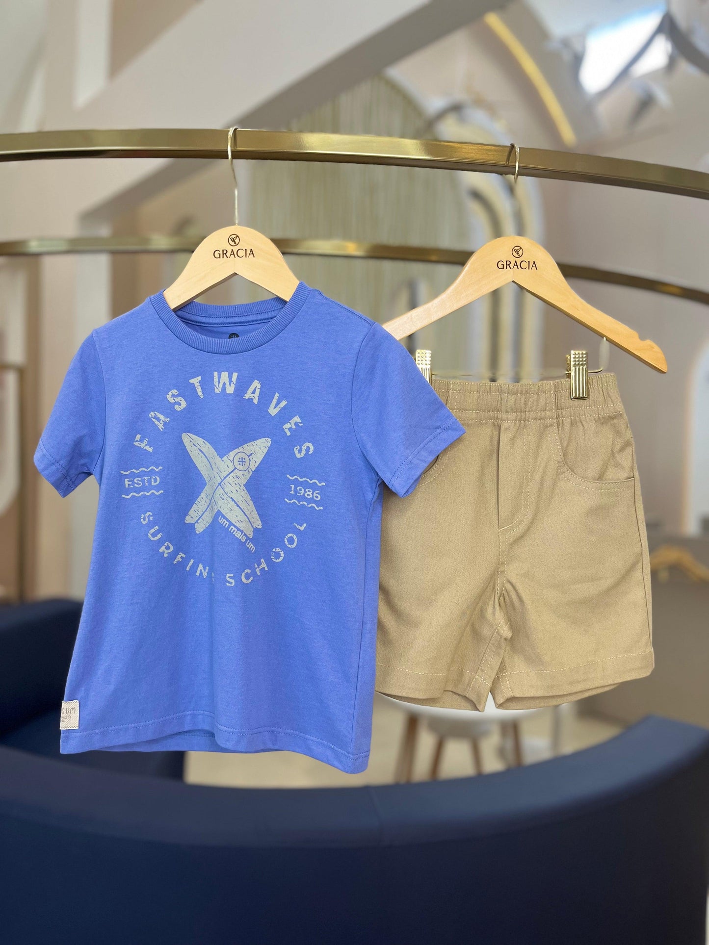 Conjunto tshirt 100% algodão e bermuda de sarja Um Mais Um - Gracia